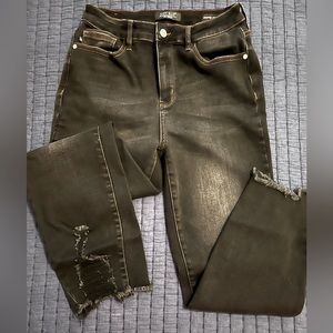 Black Washed Distressed Hem Judy Blue